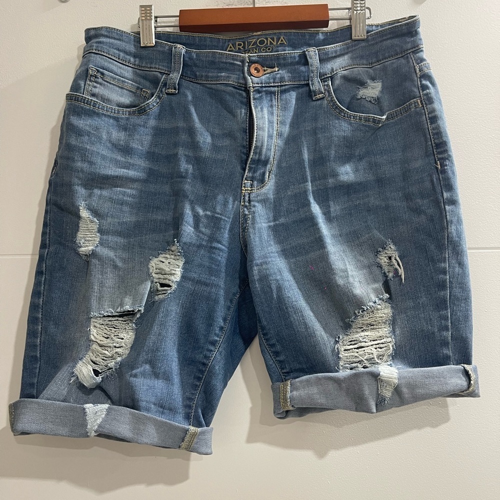 Nice short size 11 Junior girls great condition
